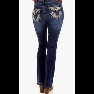 WallFlower Women's Instastretch Bling Luscious Curvy Bootcut Jeans